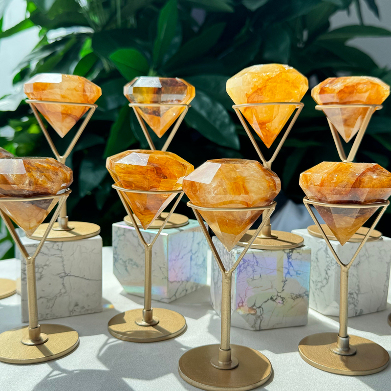 Natural Crystal Golden Healer 3D Diamond with Stand, Home Decoration, 1Pc