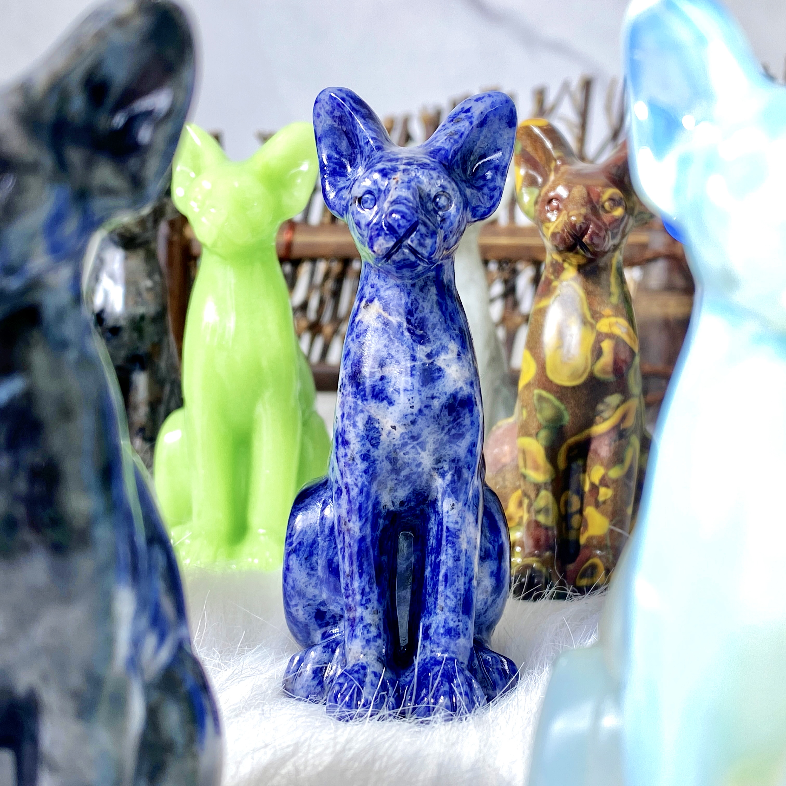 1PC High Quality Egyptian Mau Crystal Natural Crystal Carving,Gemstone Jewelry,Glitter, Healing Crystal, Birthday Gift