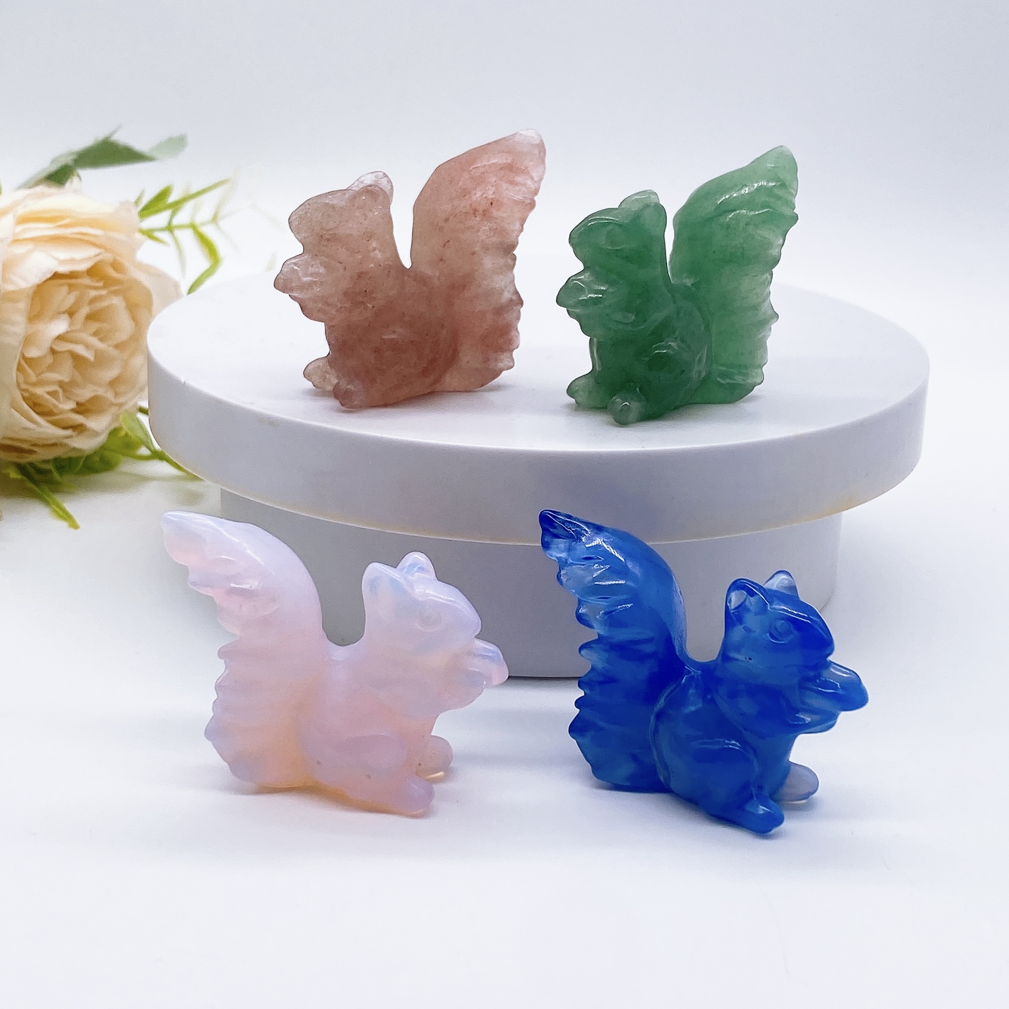 50mm Natural Strawberry Quartz Opalite Squirrel Carved Crystal Stone Reiki Healing Animal Handcraft Gemstone Home Decor Gift
