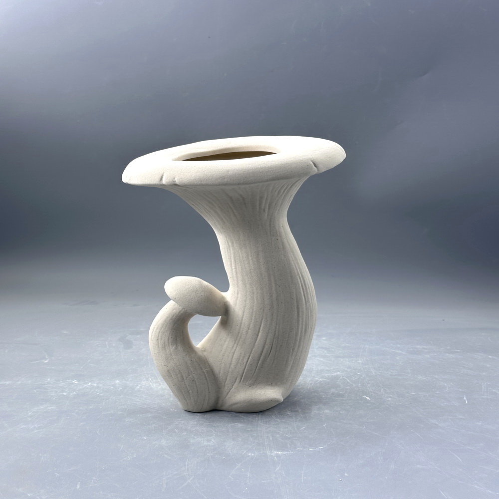 Nordic Style White Ceramic Vase Modern Minimalist Porcelain Flower Vases Decorative Pottery for Home Decor 