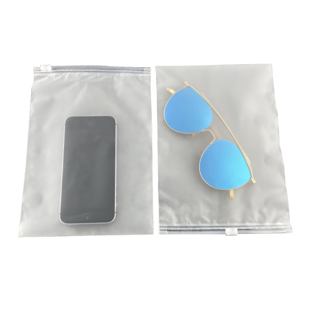 Bag with Zipper Large Plastic Packaging Frosted Slide Zipper Bags 20pcs Waterproof And Dustproof Clothes Packaging Storage Bags