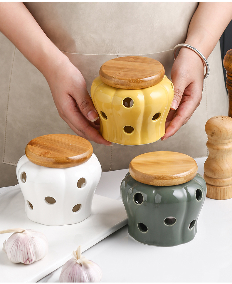 Ceramic Garlic Ginger Jars Wooden Lid Refined Storage Tank Candles Jars Home Kitchen Solid Color Organizer Box Storage Container