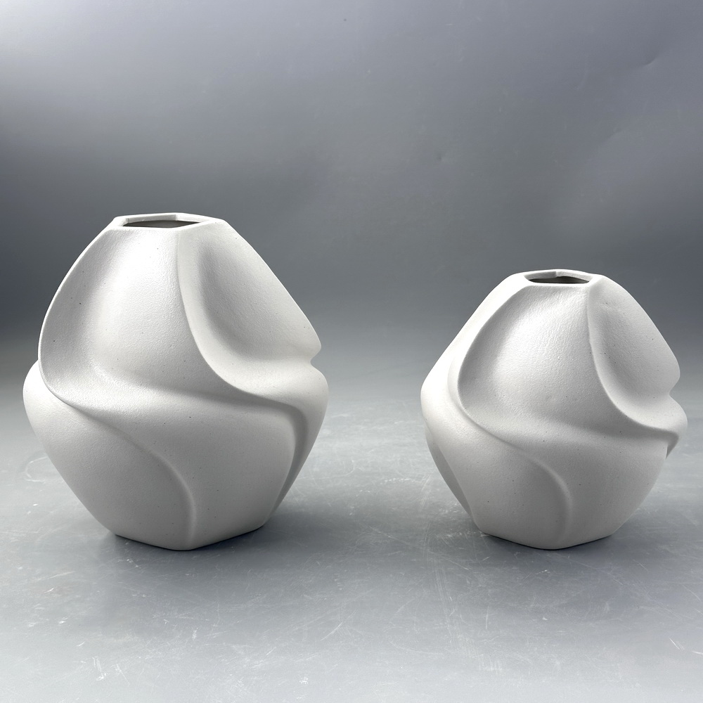 Creative Plain Ceramic Vase Table Top Decoration Flower Vase Exquisite Ceramic Crafts