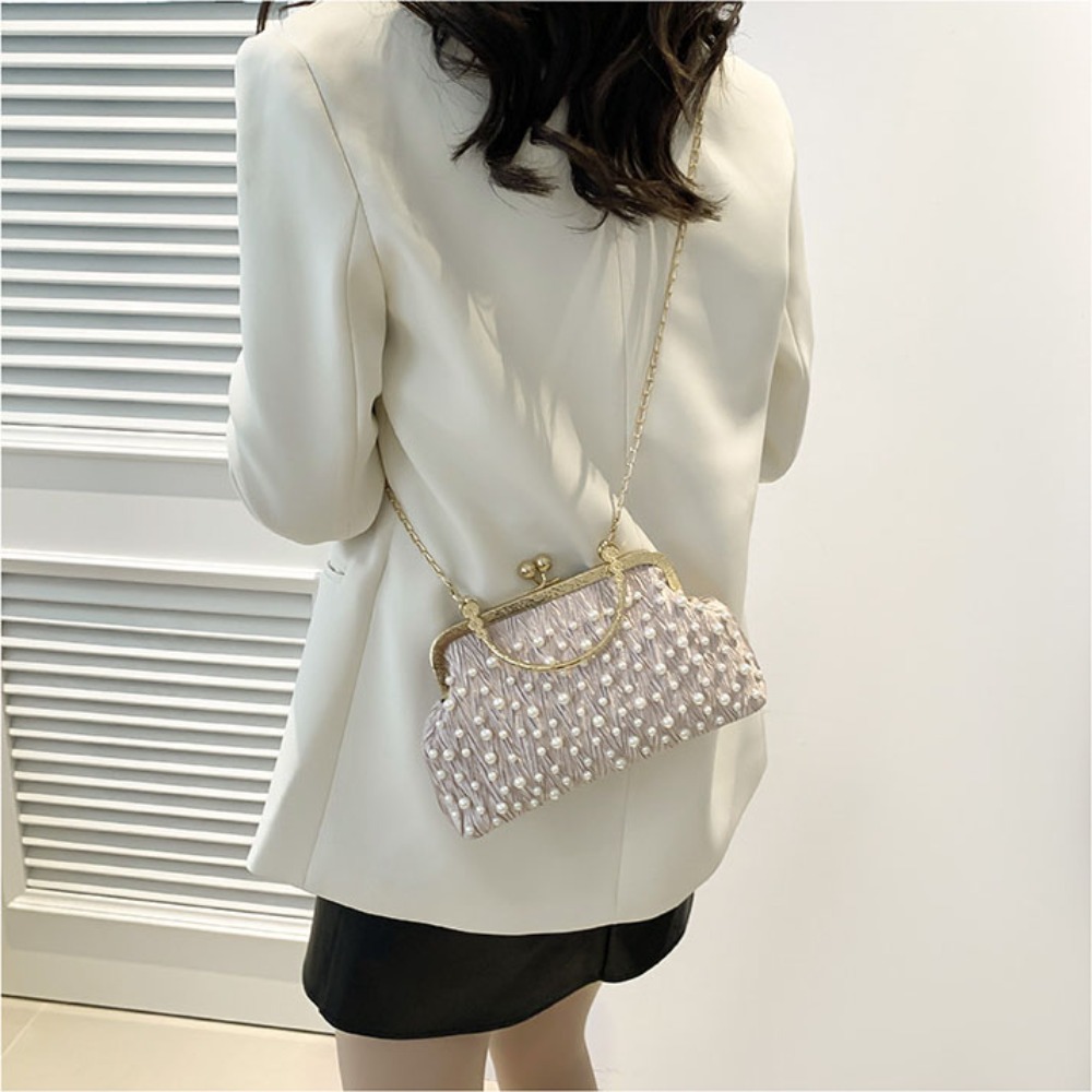Artificial Pearl Diamond Inlaid Shoulder Bag Metal Chain Messenger Bag Lady Banquet Shell Bag Fashion Evening Handbag