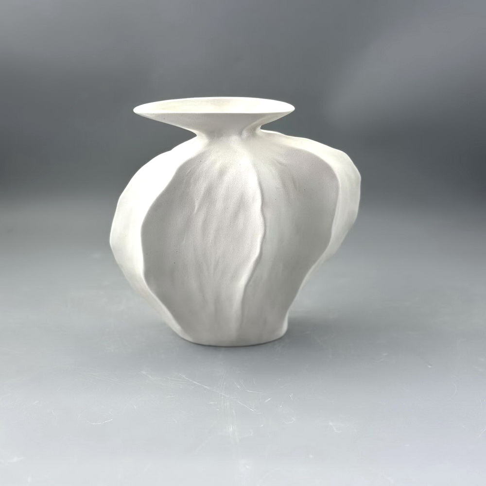 Modern Nordic Ins White Matte Ceramic Vase 1pc Acceptable Small Floral Design Porcelain Home Decor Flower Vase for Wedding