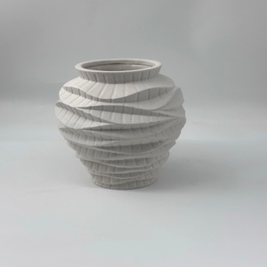 Minimalist Frosted Ceramic Vase Nordic Spiral Art, Elegant Table Centerpiece for Living Room
