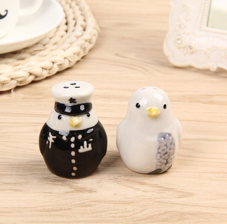 Cut Penguin Lover Couple Ceramic Salt And Pepper Shaker Wedding Favors And Gifts 