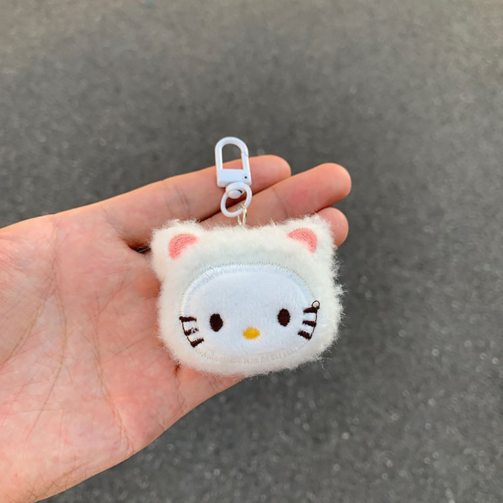 Plush Keychains Sanrio Creative Embroidered Pendant Schoolbag Keyrings Backpacks Decoration Christmas Gift for Friend