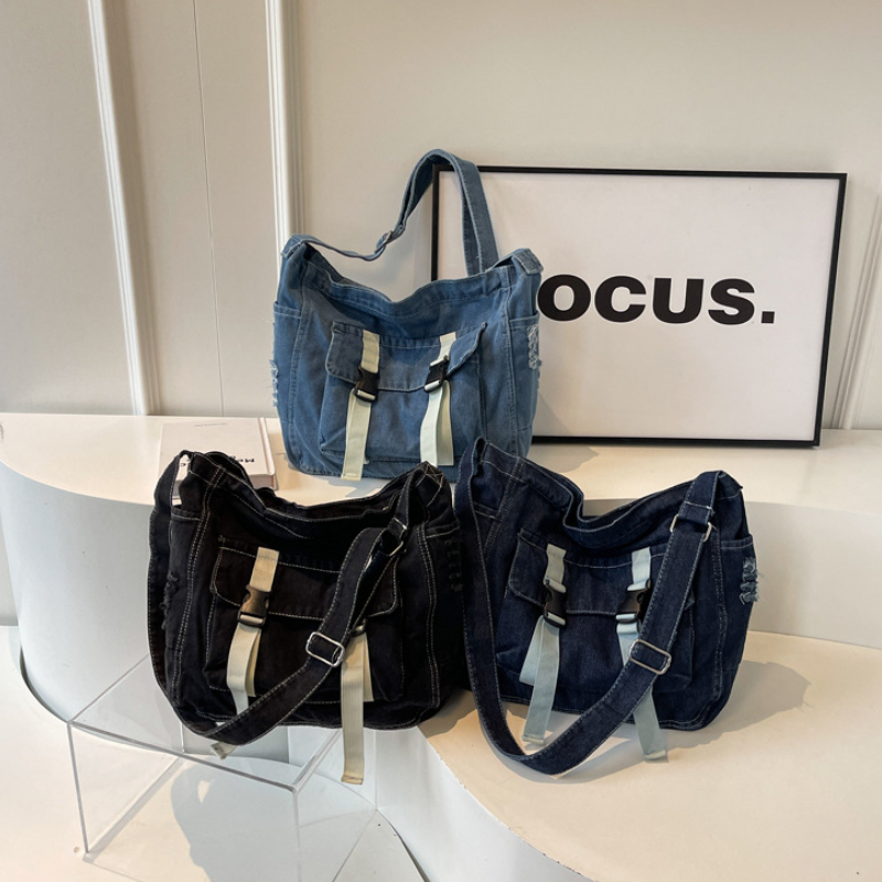 Large Capacity Denim Messenger Bag for Women Crossbody Bag for Students Single Shoulder Tote Bag for Class