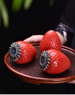  Strawberry Storage Jar Tea Caddy Ceramic Sealed Storage Tank Candy Jar Container Tea Organizer Box Cartoon Strawberry Bottle