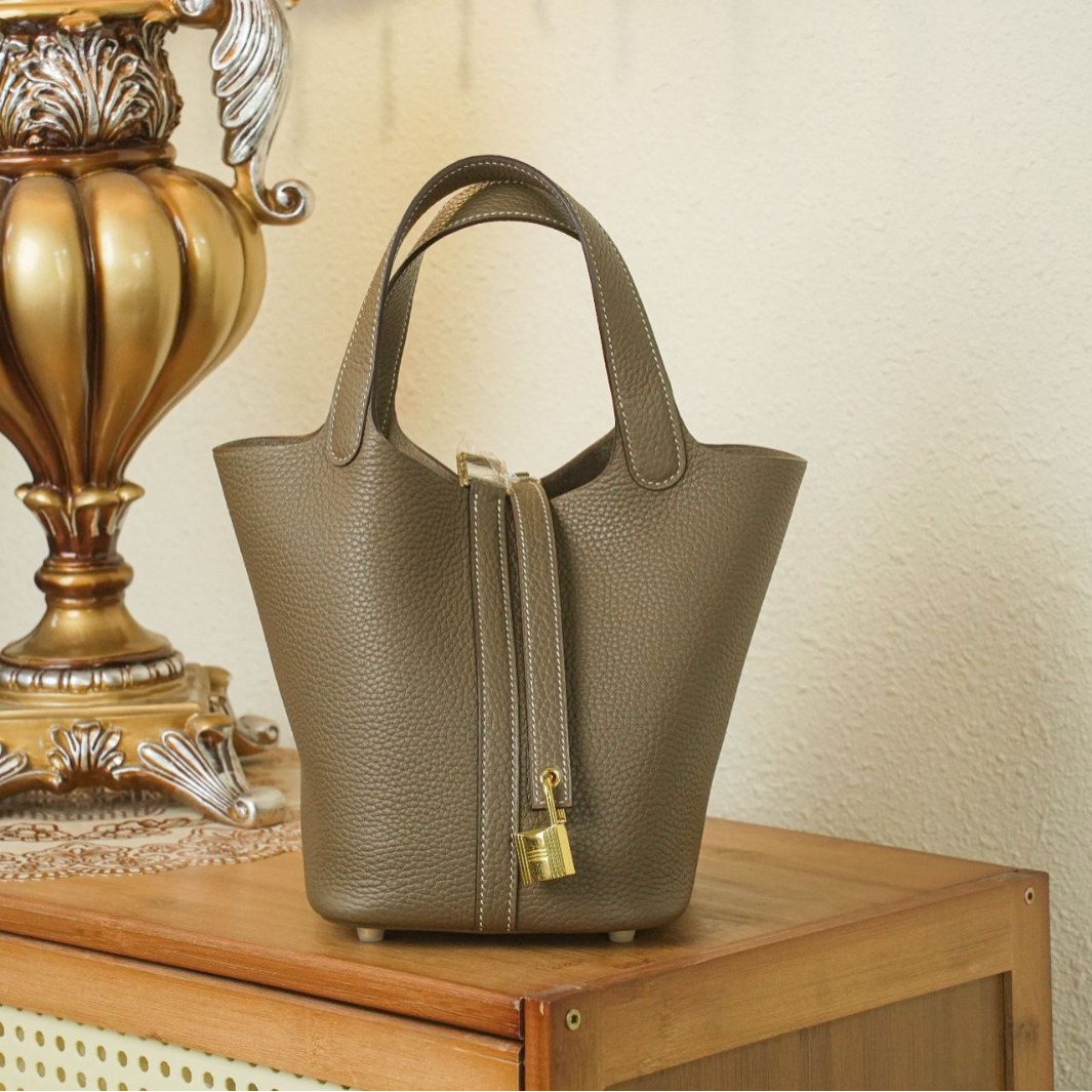 Genuine Leather Women's Bag, Bucket Bag, Versatile Classic Vegetable Basket, Top Layer Cowhide Women's Bag, 2024 New Handbag