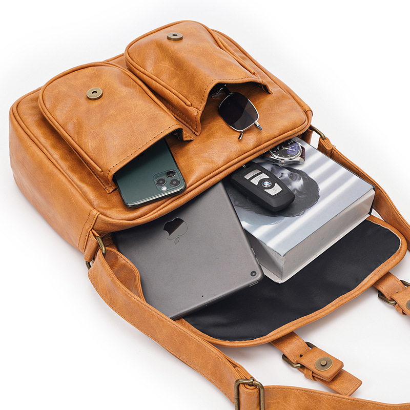 Fashion Japan Style Men's Messenger Bag Soft PU Leather Crossbody Messenger Bag Men Satchels Crossbody Bag Mens Shoulder Bags