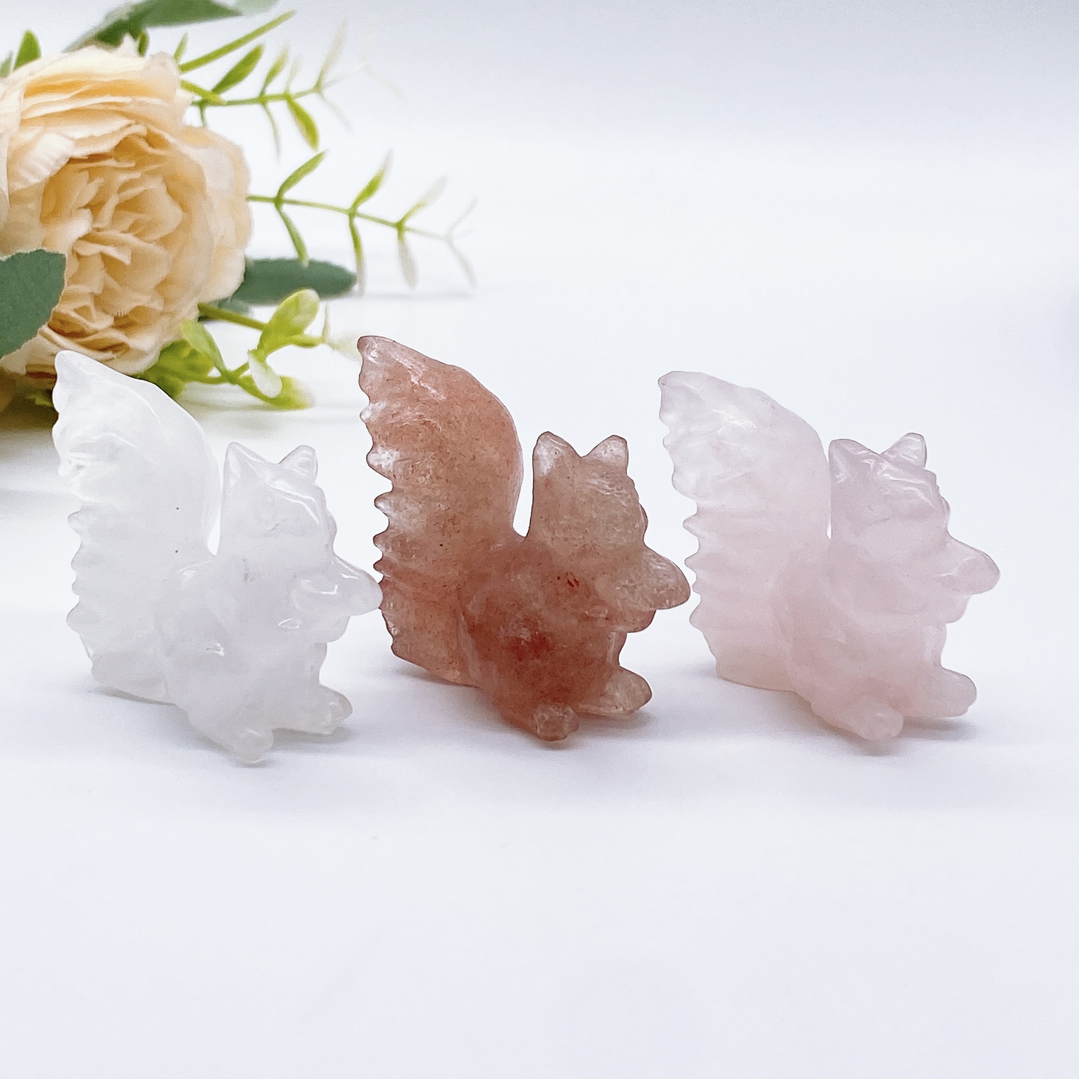 50mm Natural Strawberry Quartz Opalite Squirrel Carved Crystal Stone Reiki Healing Animal Handcraft Gemstone Home Decor Gift