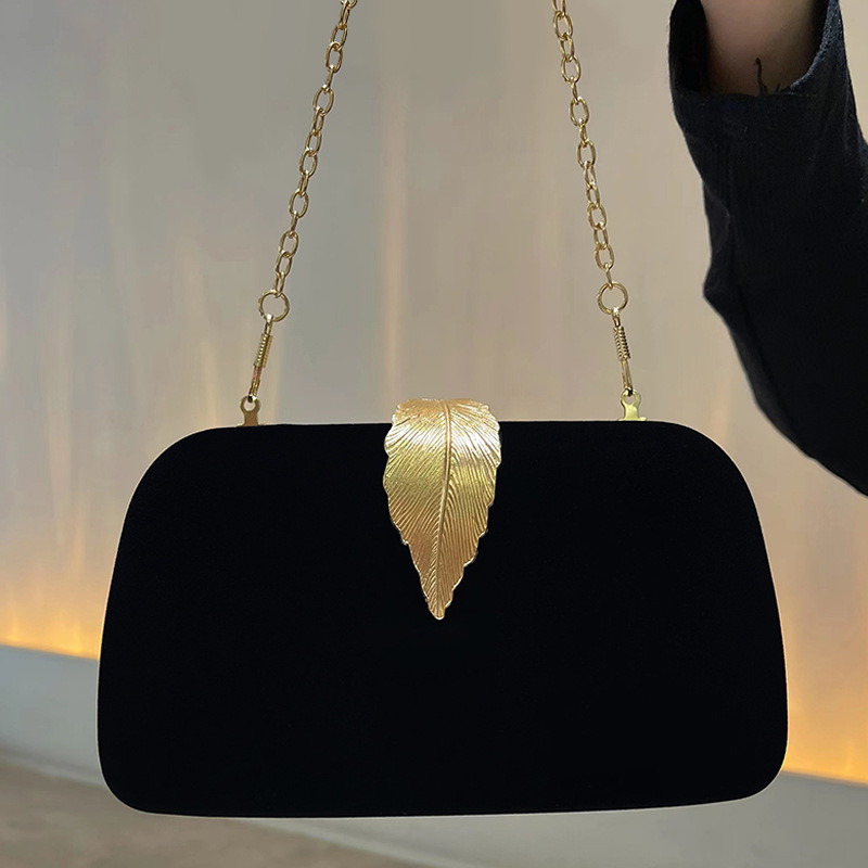 Evening Clutch Luxury Women Shoulder Bags Fashion Pearl Chain Handbag Dinner Handbag Wedding Cocktail Party Coin Purse