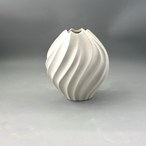 Modern Nordic Ins White Matte Ceramic Vase 1pc Acceptable Small Floral Design Porcelain Home Decor Flower Vase for Wedding