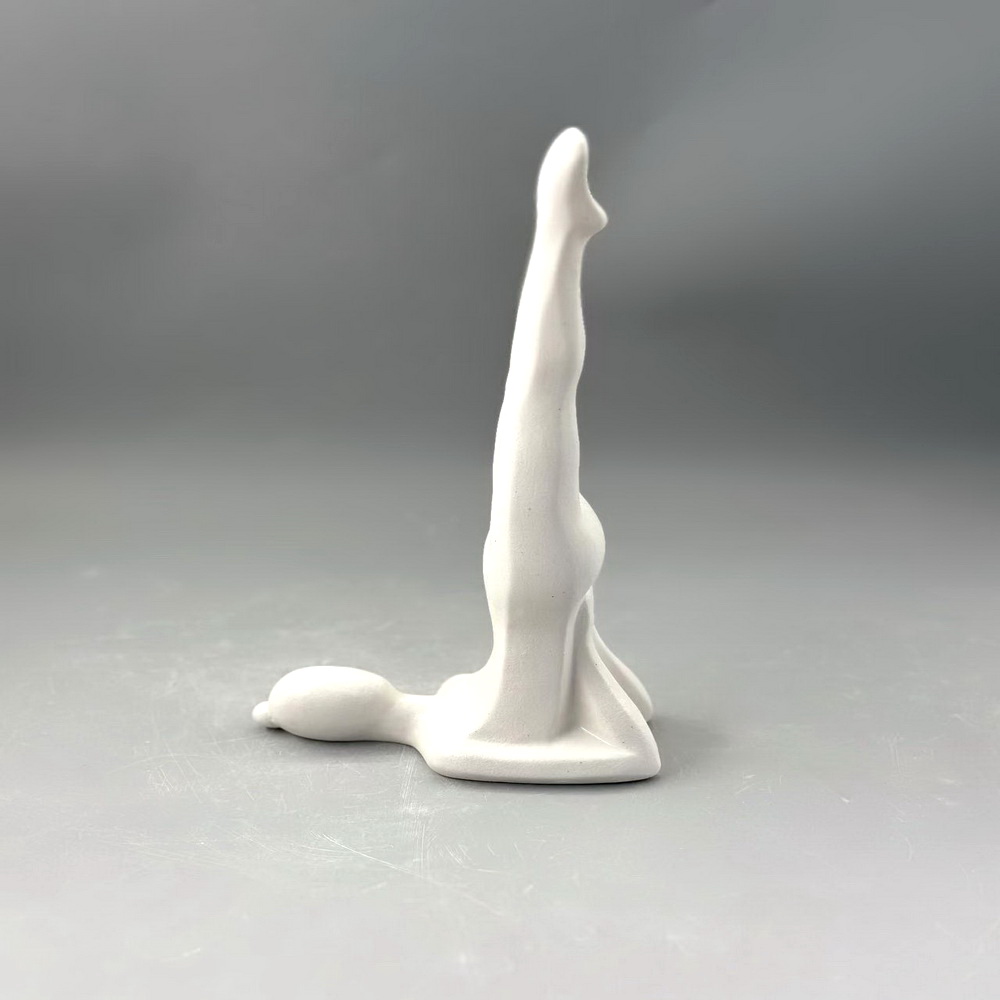 2025 Europe Style Elegant Minimalistic Table Pottery Floral Vase Cylinder Modern Unique Small Ceramic Matte White Flower Vase