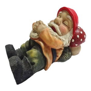 Resin Hand-held Mushroom Dwarf Figurines for Outdoor Decoration