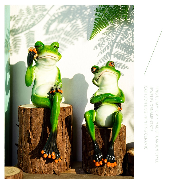3D Craft Resin Creative Thinking Reading Frog Model Figurine