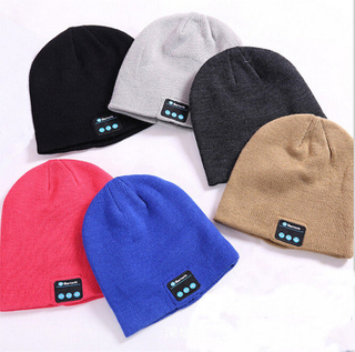 Fashion Winter Music Sports LED Lights Hat Custom Sports Beanies Hats for Men Women Headlamp Bluetooth Beanie