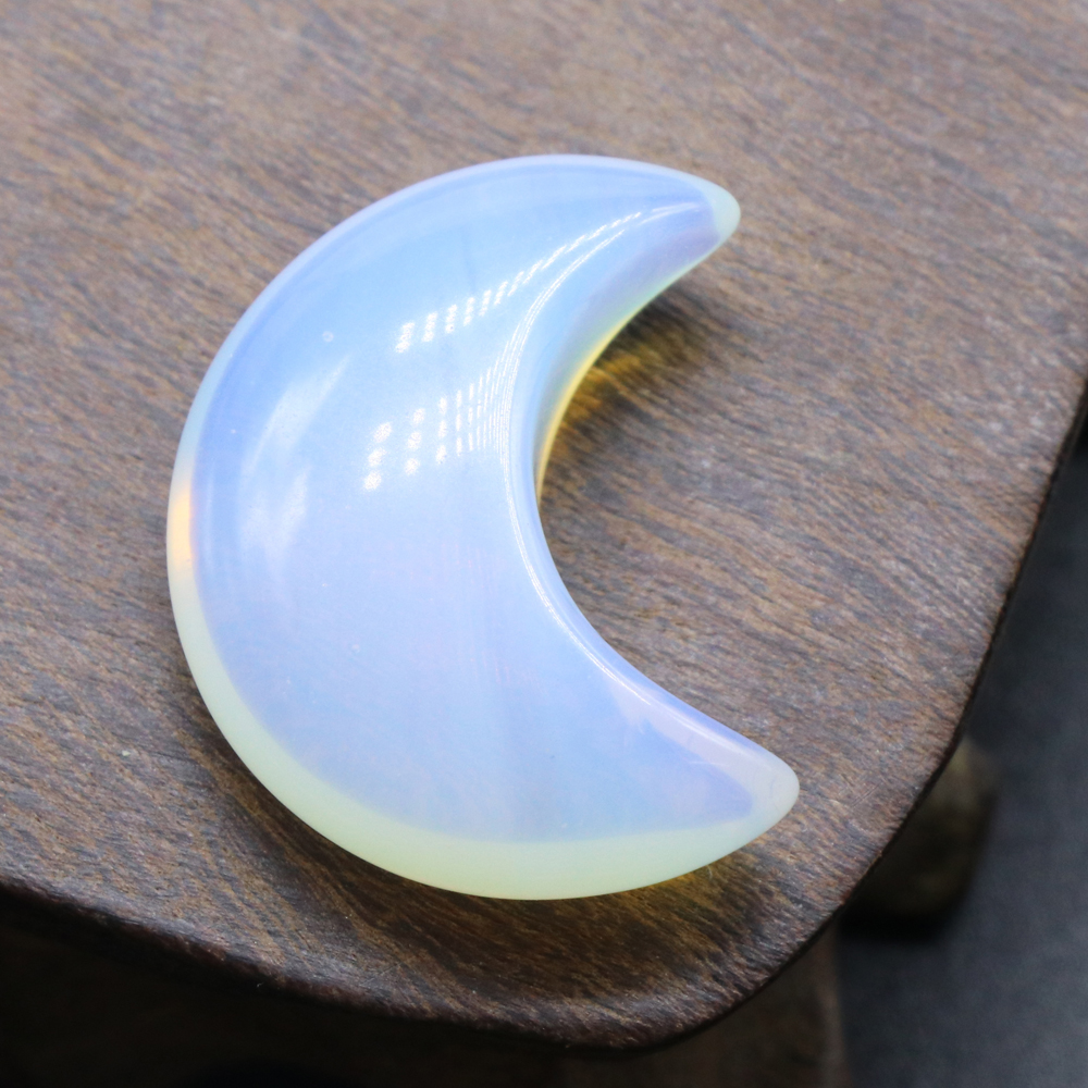 Moon Shaped Statue Natural Crystal Stone Colorfull Mascot Meditation Healing Reiki Gemstone Gift Collection Home Decoration 30MM