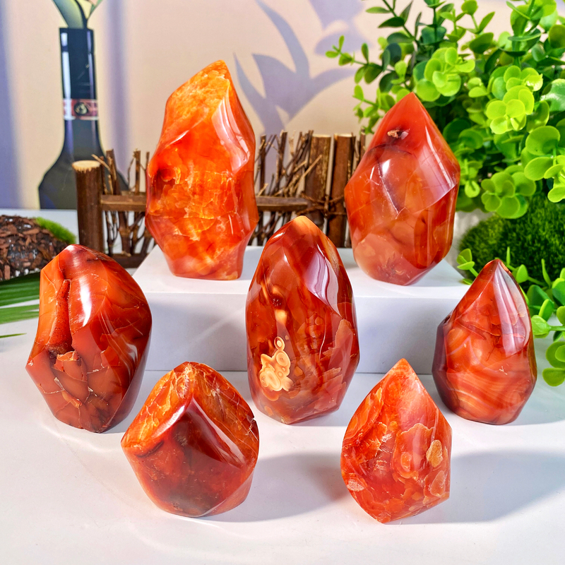 1PC High Quality Random Carnelian Flame Natural Crystal Carving, Healing Crystal, Gift, Scene Decoration,Desktop Decoration.