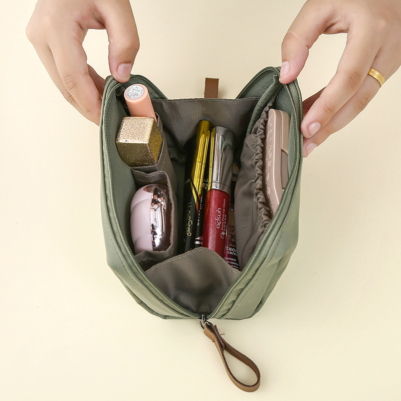 New Women Cosmetic Bag Solid Color Korean Style Makeup Bag Pouch Toiletry Bag Waterproof Makeup Organizer Case Luxury Bag
