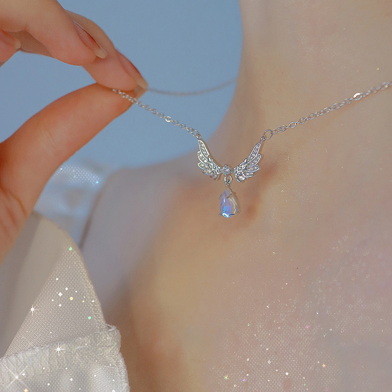 Kpop Fairy Zircon Wings Heart Crystal Pendant Necklace For Women Heart Clavicle Chain Choker Fashion Y2K Egirl Emo Jewelry Gifts