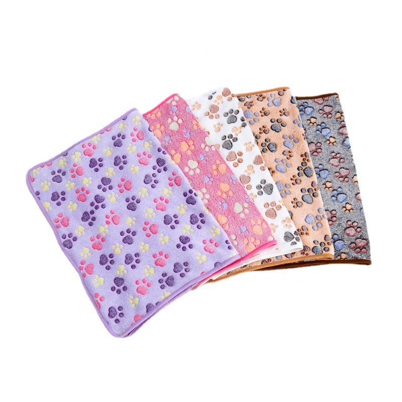 Manufacturer Wholesale Classic Cute Paw Print Fleece Pet Throw Blanket Washable Dog Mattress Soft Warm Sleeping Mat for Dogs Cat