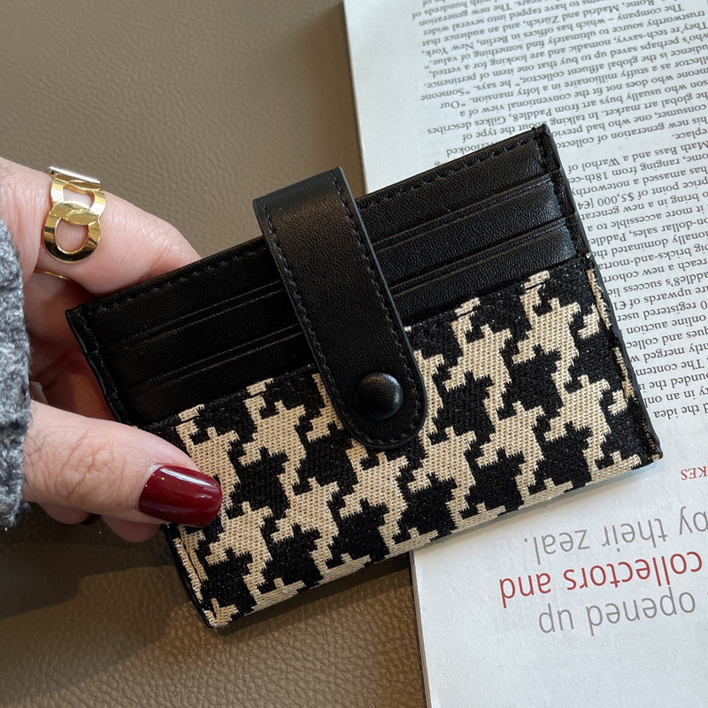 Card Bag Female Compact Ultra-thin Delicate High-end Ins Advanced Sense Niche Design One Piece Certificate Business Wear Fashion