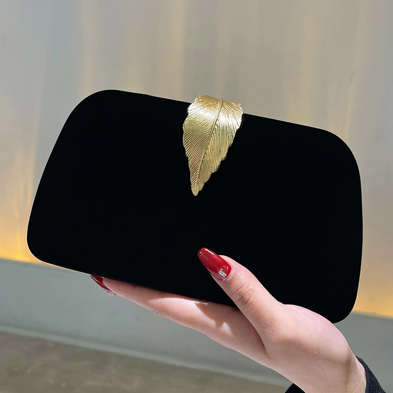 Evening Clutch Luxury Women Shoulder Bags Fashion Pearl Chain Handbag Dinner Handbag Wedding Cocktail Party Coin Purse