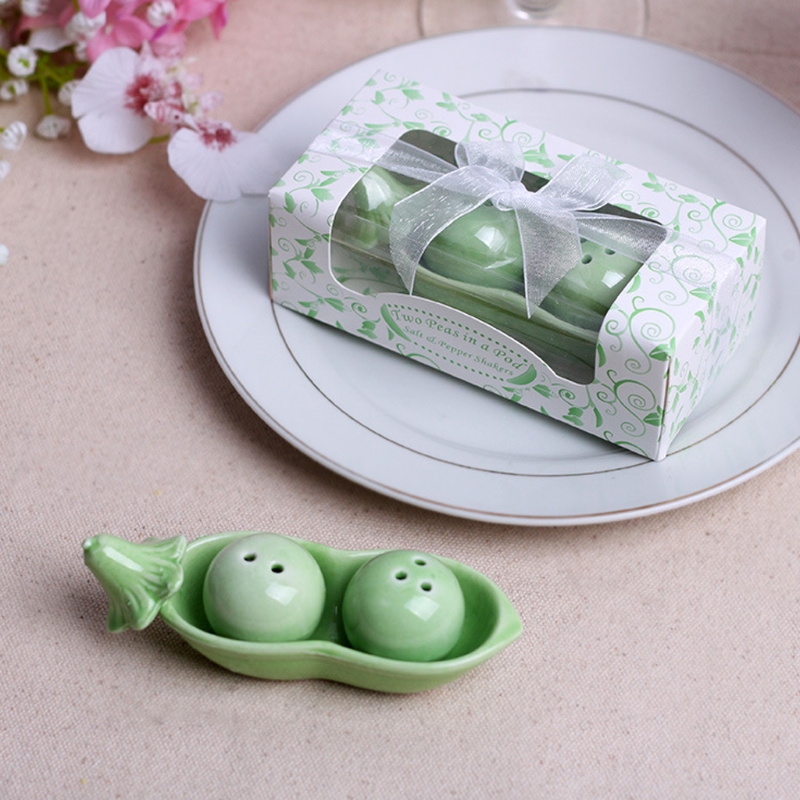 Seasoning Can Two Peas in Pod Ceramic Salt Pepper Shaker Wedding Party Gifts Set