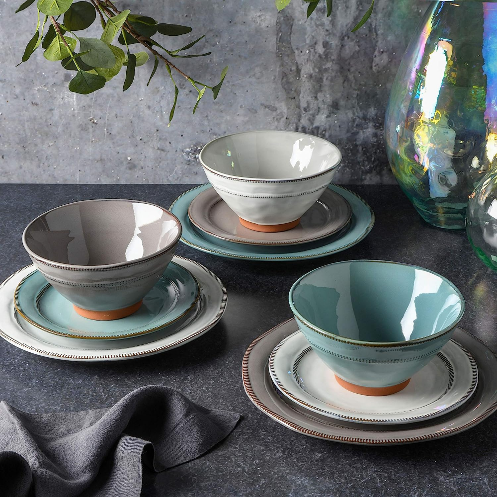 Round Reactive Glaze Terra Cotta Dinnerware Set, Service for Four (12pcs), Grey