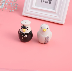 Cut Penguin Lover Couple Ceramic Salt And Pepper Shaker Wedding Favors And Gifts 
