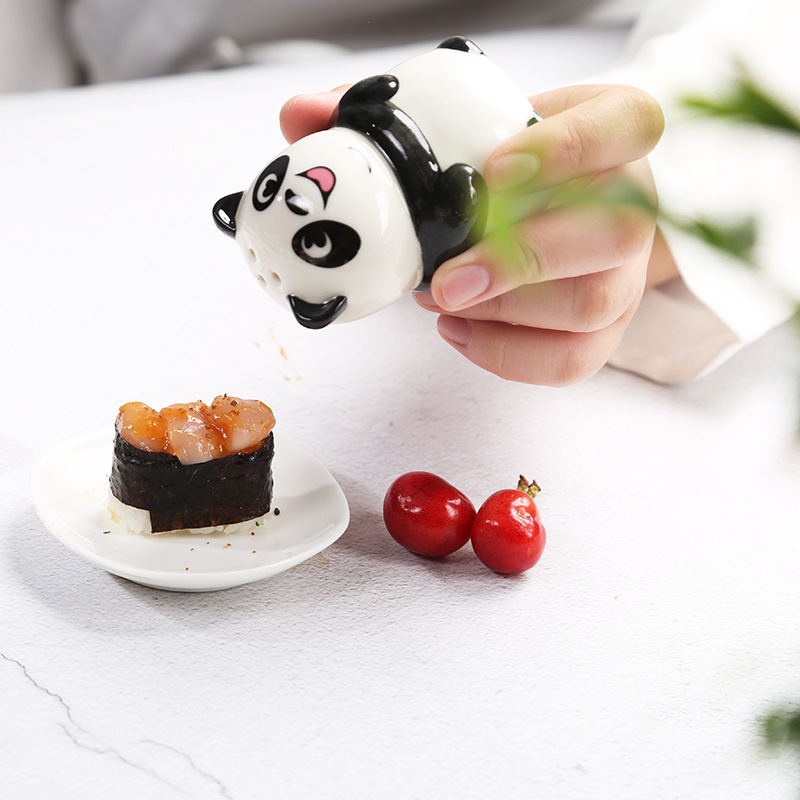 Ceramic Spice Jar Can Seasoning Bottle Salt And Pepper Shakers Spice Container Pot BBQ Condiment Kitchen Cute Spice Containe