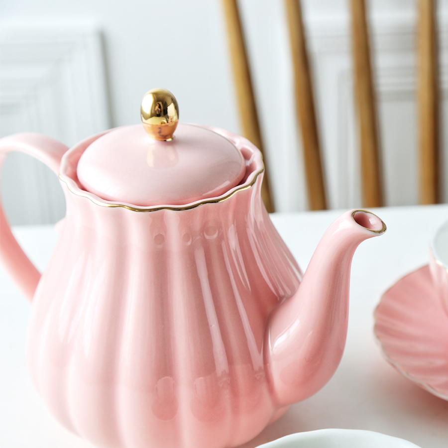Ceramic Teapot Pumpkin Shape Hand Painted Gold Bone China Teapot With Tea Strainer Elegant Tea Pot Set 1L