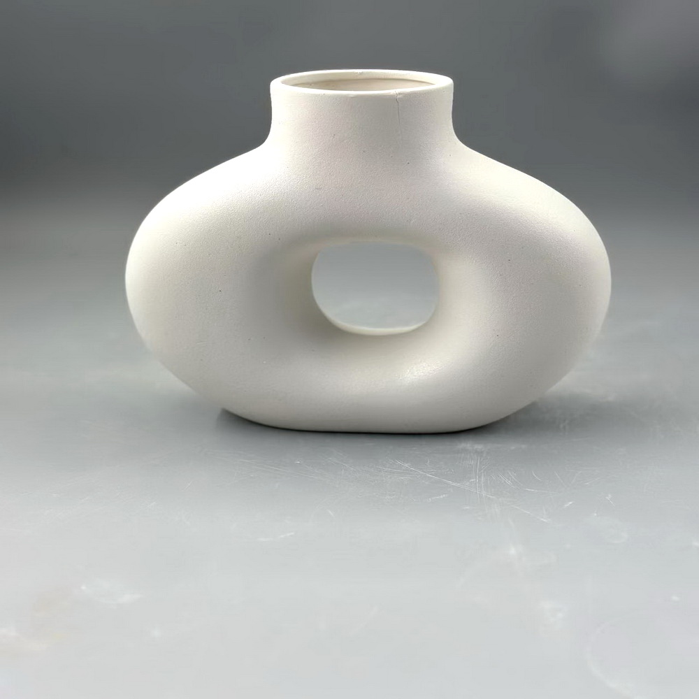 Ceramic White Plain Fired Vase Creative Hotel Entrance Hydroponic Flower Arrangement Living Room Home Decoration Wholesale