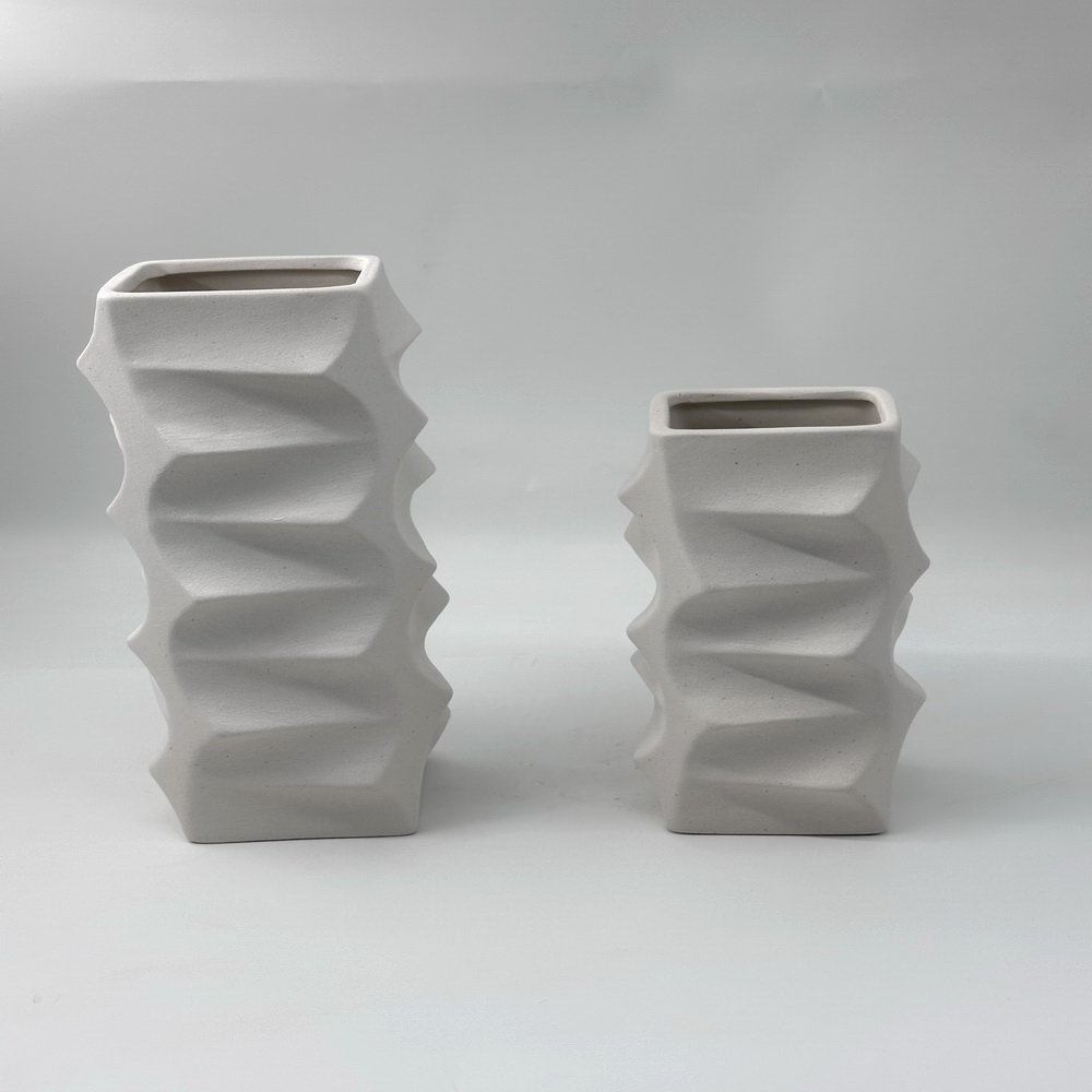 Simple Wholesale Custom Luxury Conical Vertical Texture Hotel Home Decoration Ceramic Vase Ornaments