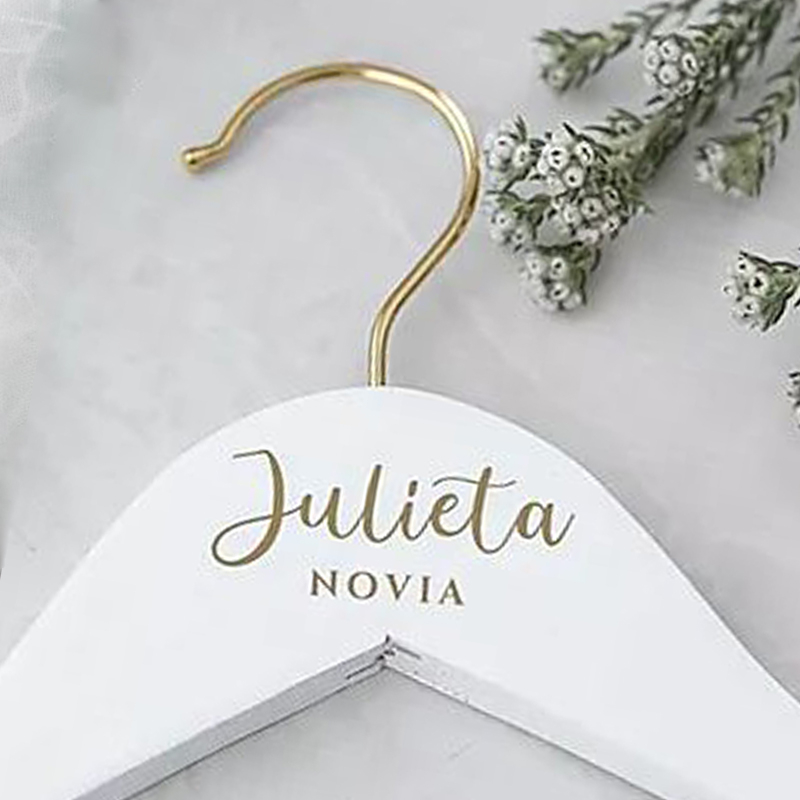 Custom Logo Cloths Clothing Shirt Solid Wood Hangers Bridal Wedding Luxury Non Slip Wooden White Hangers for Wedding Dresses