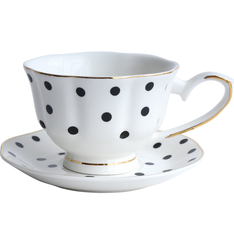 1pc Flower Shaped Coffee Cup Saucer Set European Style Ceramic Afternoon Tea Set Fine Bone China Tea Cup Gold-rimmed Drinkware
