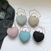 Evening Clutch Bag Women Bag Shiny Handbag Heart Shape Metal Clutches Bag Fashion Chain Shoulder Crossbody Bag Luxury Lady Purse