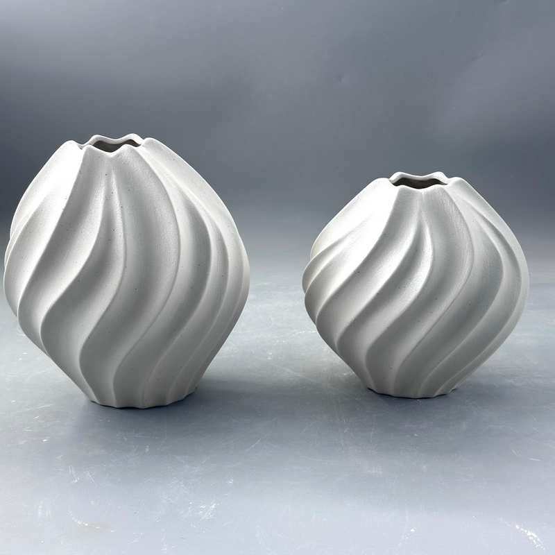 Creative Plain Ceramic Vase Table Top Decoration Flower Vase Exquisite Ceramic Crafts