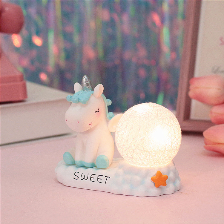 Polyresin Promotion Gifts Christmas Snowdome 100mm Decoration Snow Globes For Kids