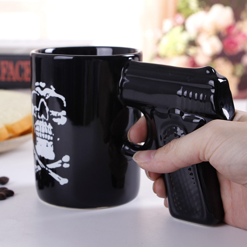 Vintage Unique Design Gun Shaped Handle Ceramic Mug 