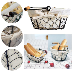 Iron Art Wire Storage The Table Is Decorated with Bread And Cutlery Snacks Storage Basket