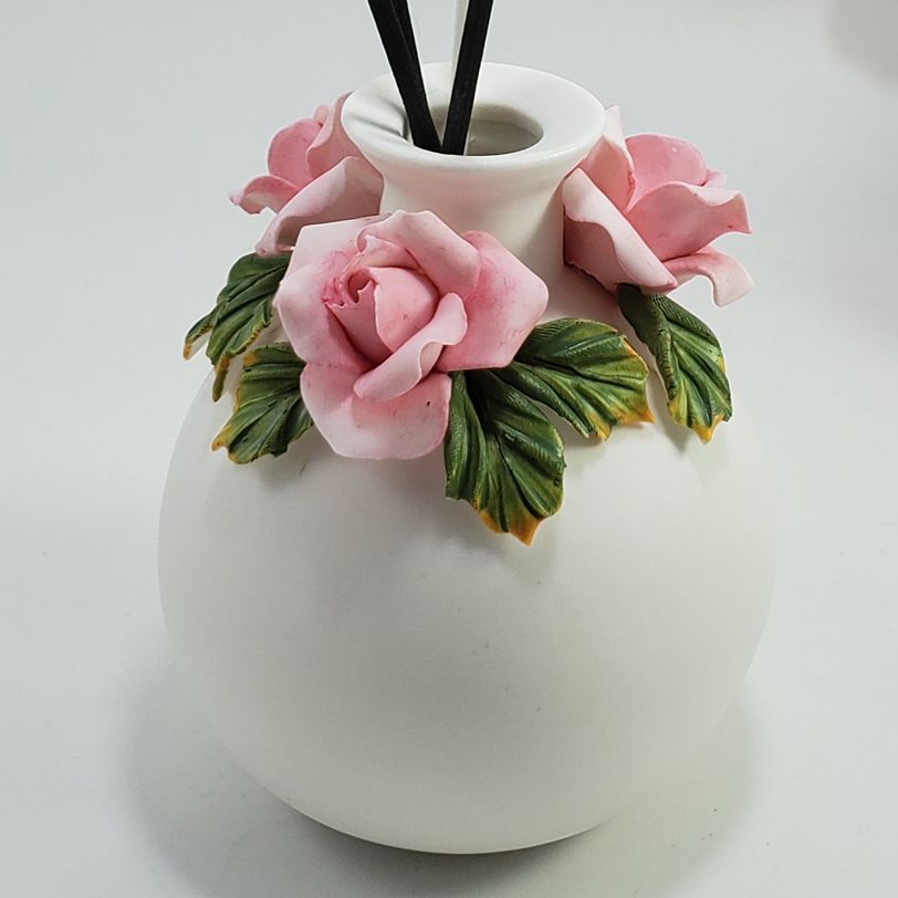 Plastic Luxtury Ceramic Aroma Flower Reed Diffuser Made in China